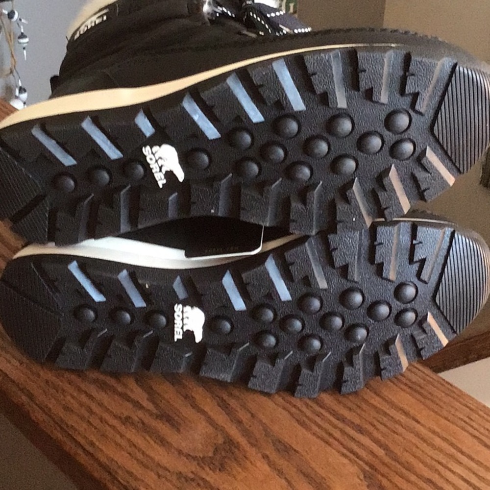 Ladies new Sorel winter boots 6 - Picture 4 of 4